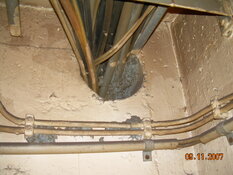 Asbesthaus - Site: Fire foreclosure with asbestos cushions and cloths, spray asbestos | © 2019, CRB Analyse Service GmbH | © CRB Analyse Service GmbH