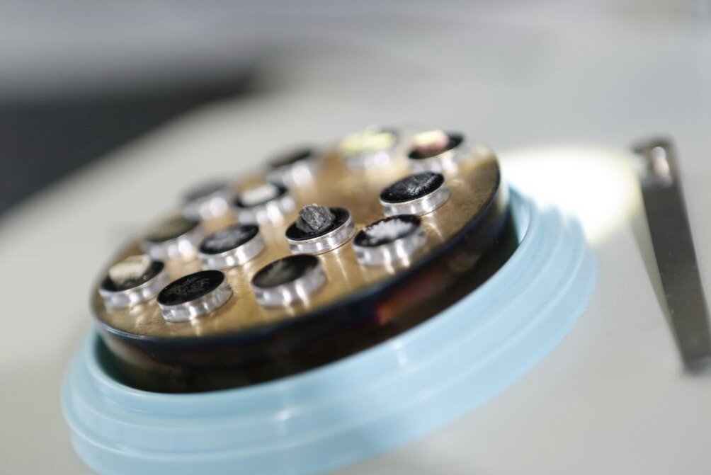 CRB GmbH | samples for asbestos analysis | © CRB Analyse Service GmbH